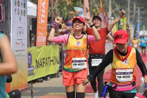 BIB: 428, 40322, 112, 46203
                            <button type="button" onclick="openModal(8249191)" class="btn btn-primary btn-sm float-right btn-popup" data-toggle="modal" data-target=".modal-high-quality">
                        <i class="fas fa-shopping-cart"></i> Add to Cart
                    </button>
                                            <button type="button" onclick="isThisMe(8249191, true)" class="btn btn-success btn-sm float-right btn-popup btn-isme hidden" data-toggle="tooltip" data-placement="bottom" title="นี่คือรูปของคุณใช่ไหม คลิกที่นี่เพื่อเอาเข้าอัลบั้ม">
                        <i class="fas fa-plus"></i> Add to album
                    </button>
                    <button type="button" onclick="isThisMe(8249191, false)" class="btn btn-warning btn-sm float-right btn-popup btn-isnotme hidden">
                        <i class="fas fa-ban"></i> Remove from album
                    </button>